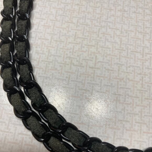 Like New Patricia Nash Chantilly Lace Leather Crossbody/Shoulder Bag - Picture 3 of 9